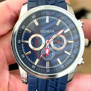 Geneva watch without box. Needs repair / battery.